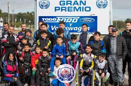 SmartSelect_20250626_200938_Facebook